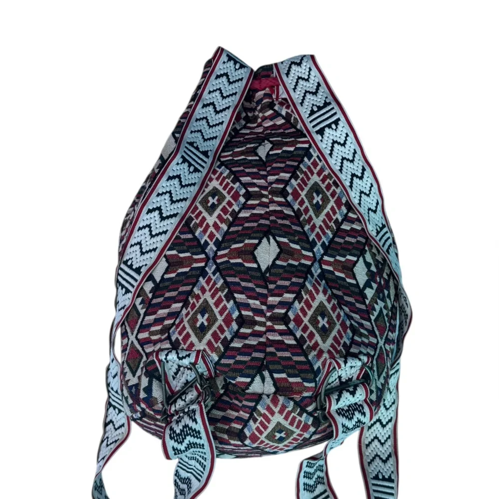 Geometric Patterned Drawstring Backpack - Picture 8 of 11